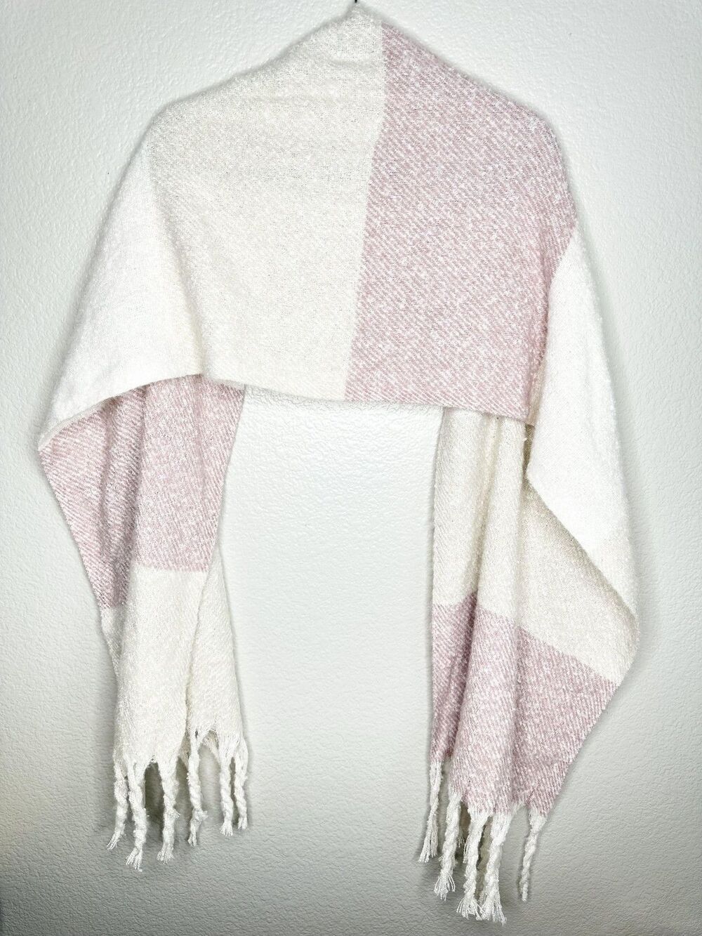 Gentle Fawn Scarf Womens One Size Cream Pink Colorblock Plaid Fringe Soft Cozy - Picture 6 of 6